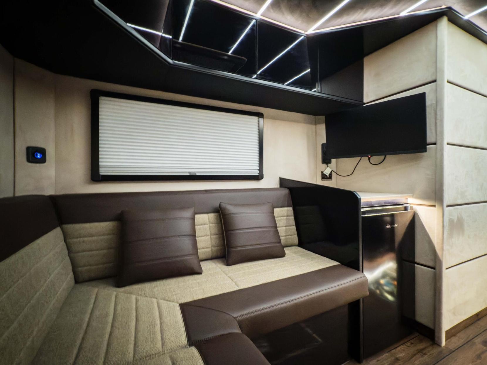 MAN HX60 MAN OVERLANDER CUSTOM