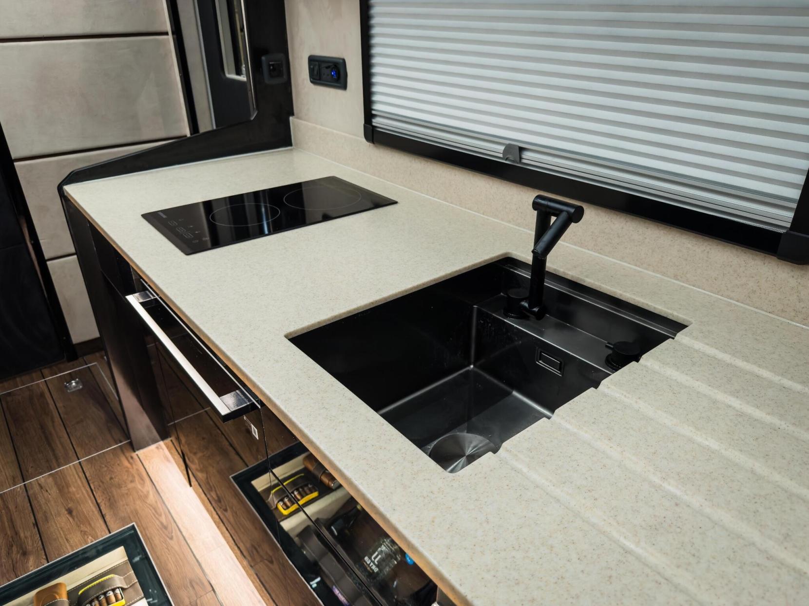 MAN HX60 MAN OVERLANDER CUSTOM