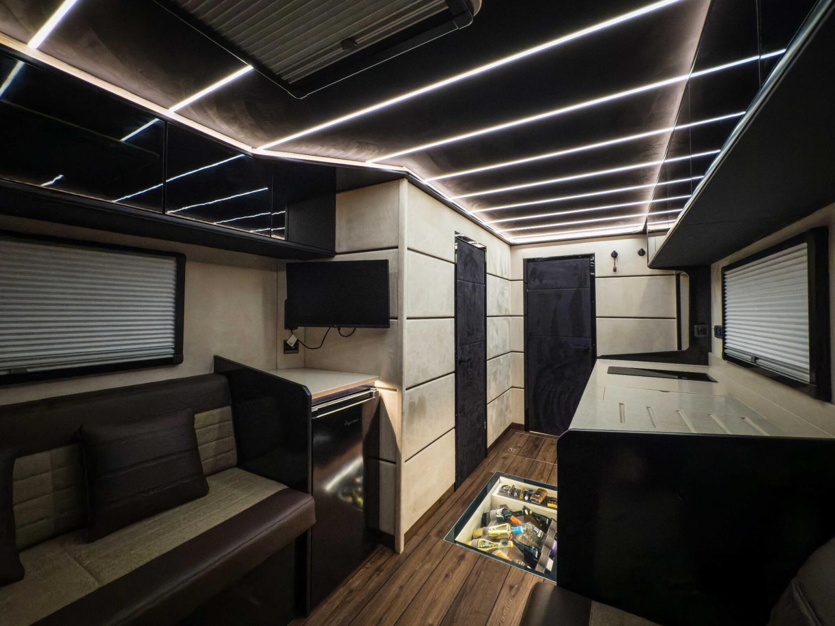 MAN HX60 MAN OVERLANDER CUSTOM