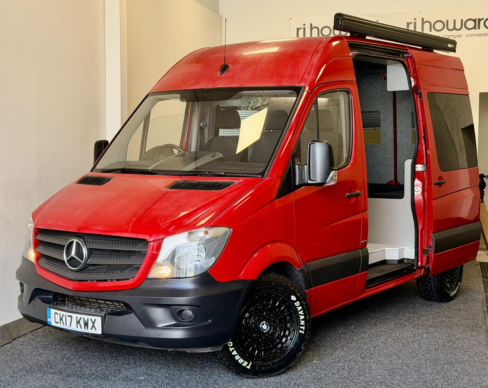 Mercedes-Benz Sprinter Motorhome Camper Van 2.1 314 Sprinter Camper Van Motorhome