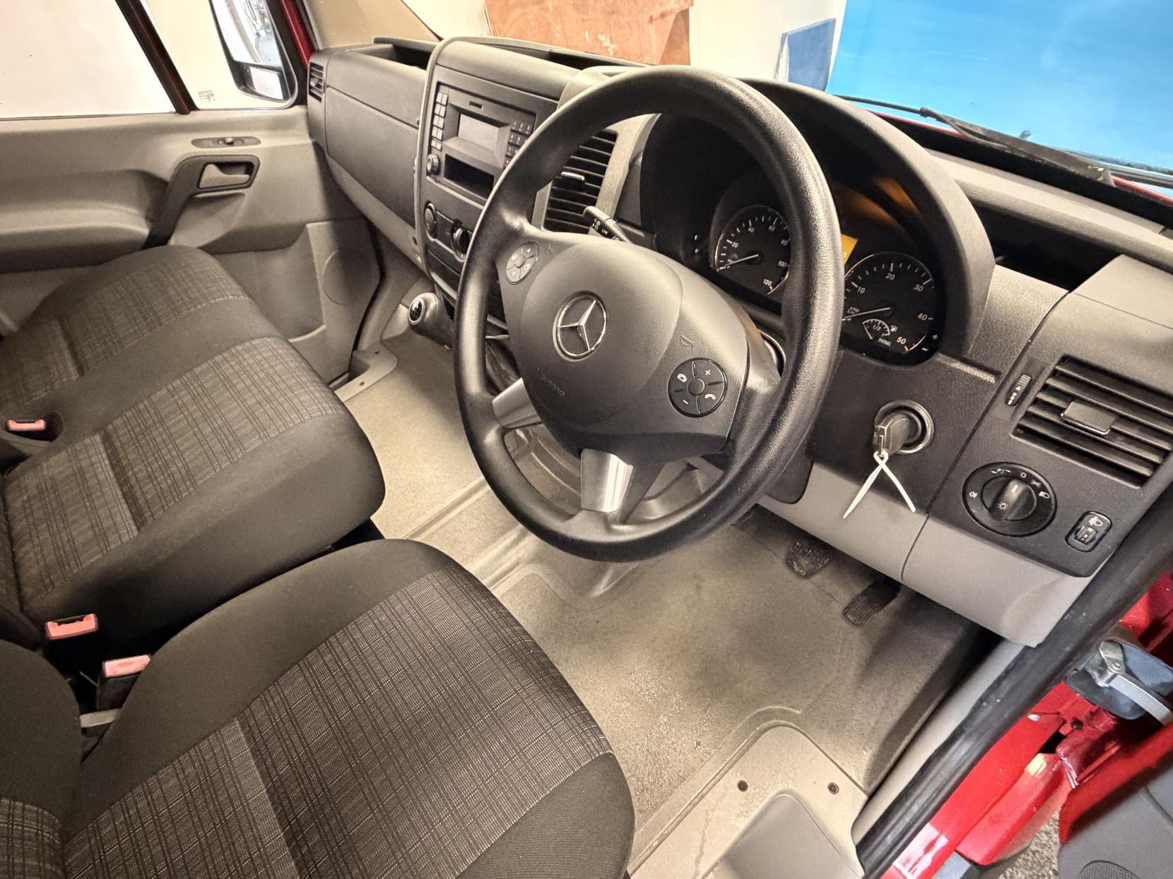 Mercedes-Benz Sprinter Motorhome Camper Van 2.1 314 Sprinter Camper Van Motorhome