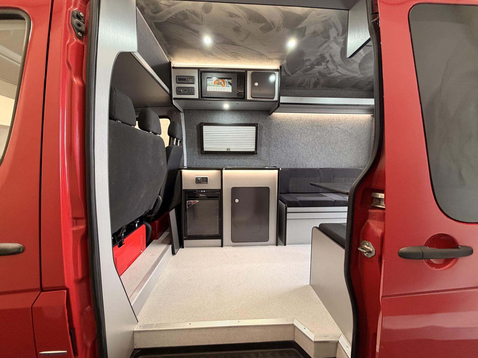 Mercedes-Benz Sprinter Motorhome Camper Van 2.1 314 Sprinter Camper Van Motorhome