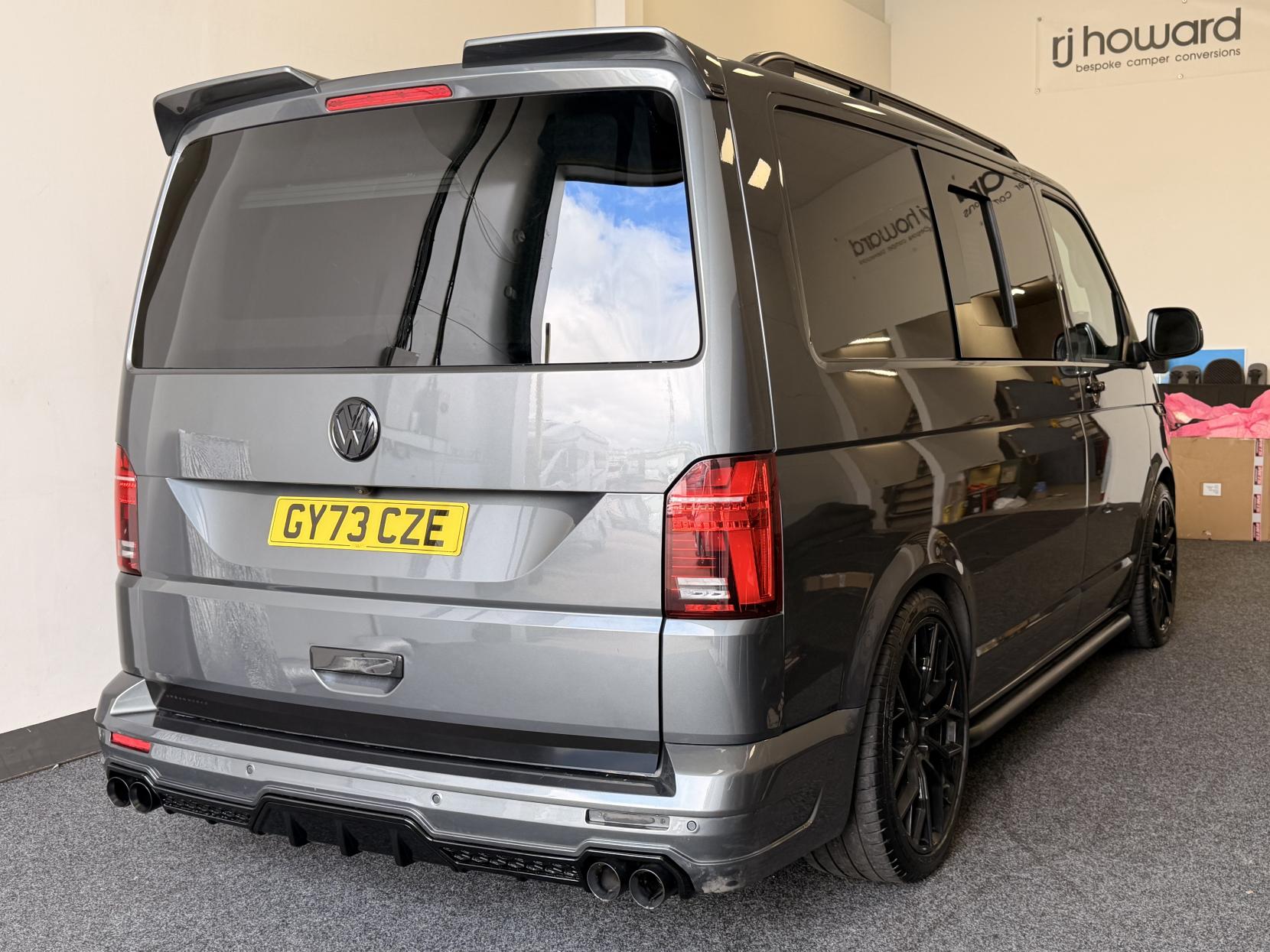 Volkswagen Transporter 2.0 BiTDI T30 Highline Panel Van 5dr Diesel DSG FWD SWB Euro 6 (s/s) (204 ps)