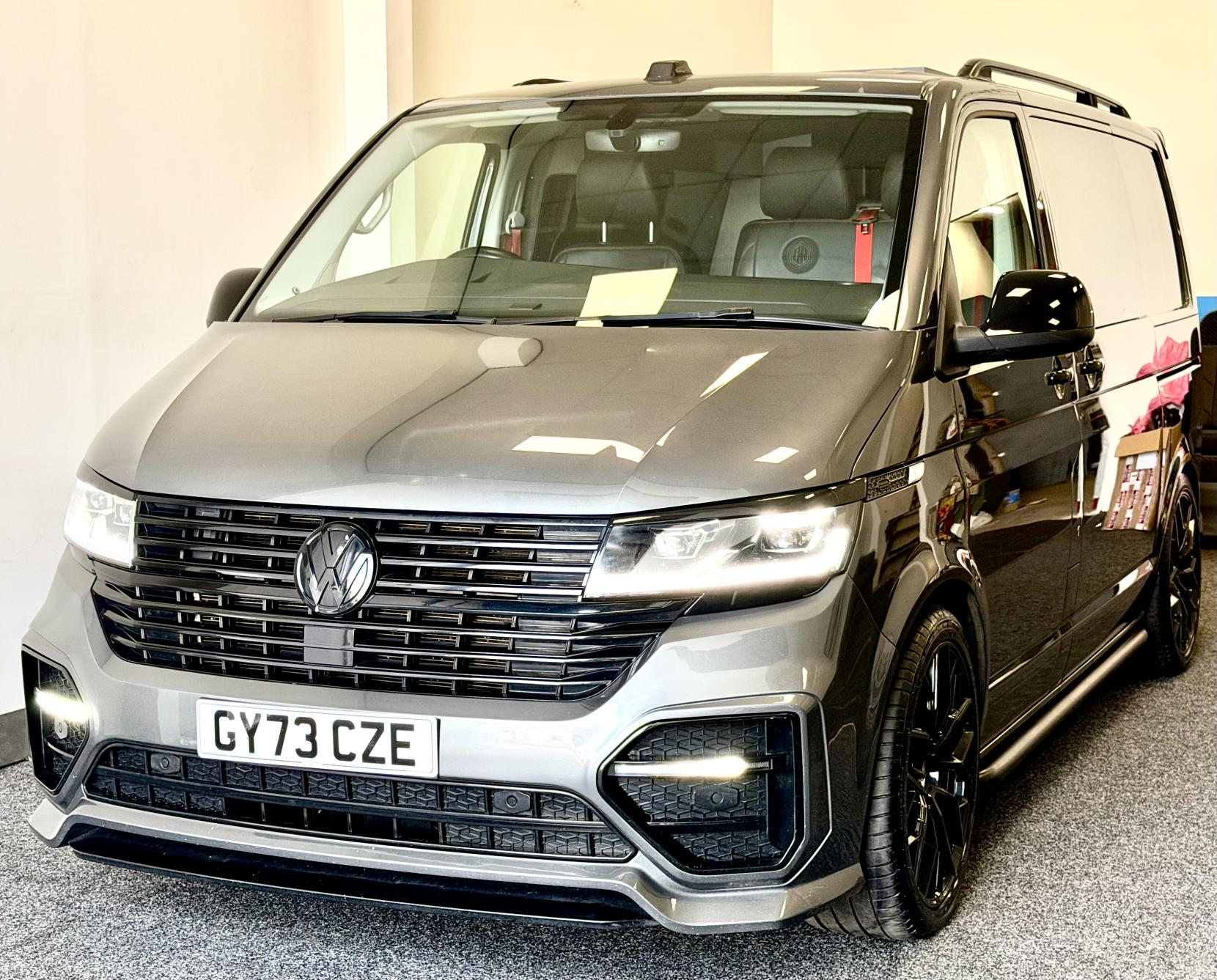 Volkswagen Transporter 2.0 BiTDI T30 Highline Panel Van 5dr Diesel DSG FWD SWB Euro 6 (s/s) (204 ps)